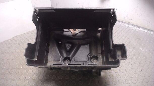 Foto: BATTERIEKASTEN eines Seat Ibiza 1.2 12V