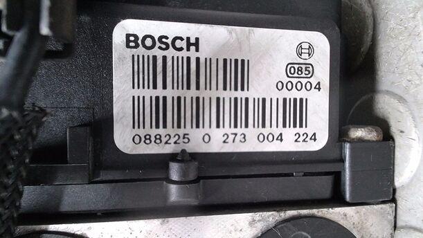 Foto: HAUPTBREMSAGGREGAT ABS eines Volvo V40 1.8