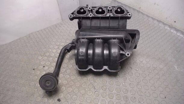 Foto: ANSAUGKRÜMMER eines Seat Ibiza 1.2 12V