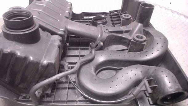 Foto: LUFTFILTERKASTEN eines Seat Ibiza 1.2 12V SX