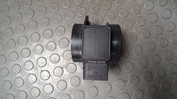 Foto: LUFTMASSENMESSER SIEMENS eines Volvo V40 1.8 SX