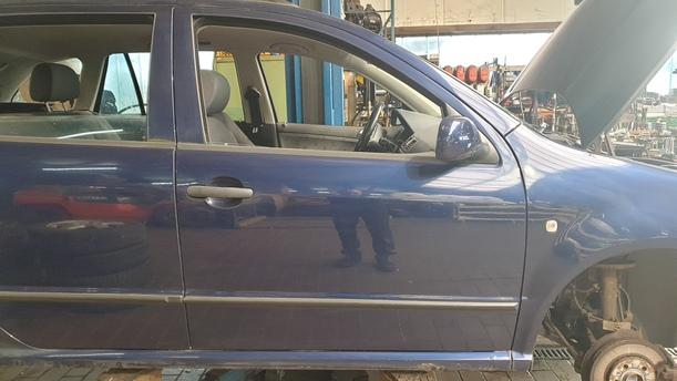 Foto: TÜR VORNE RECHTS ( KOMBI ) eines Skoda Fabia 1.4 16V Combi