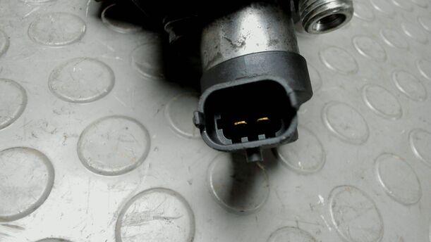 Foto: DIESELEINSPRITZPUMPE / HOCHDRUCKPUMPE eines Opel Vectra 1.9 CDTI Caravan