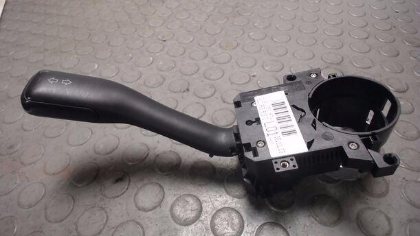Foto: BLINKSCHALTER / KOMBISCHALTER eines Skoda Fabia 1.4 16V Combi