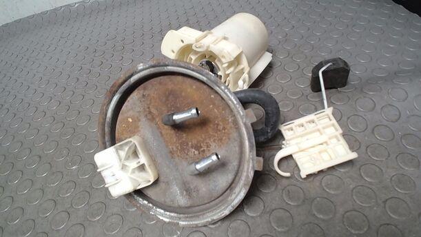 Foto: KRAFTSTOFFPUMPE eines Opel Corsa