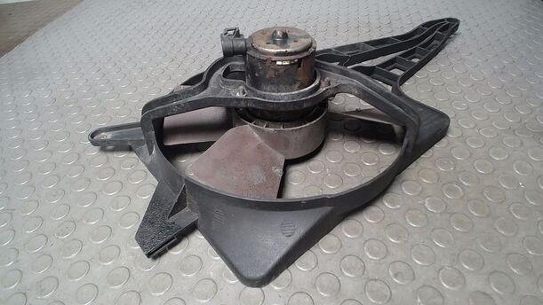 Foto: ELEKTROLÜFTER eines Opel Corsa