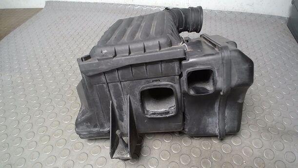 Foto: LUFTFILTERKASTEN eines Opel Corsa