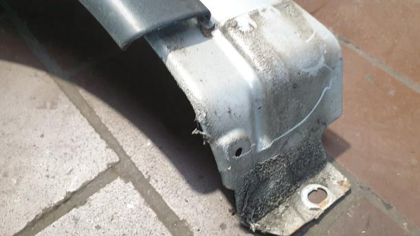 Foto: KOTFLÜGEL LINKS eines Opel Corsa 1.2 16V GLXi