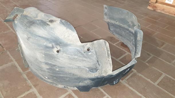 Foto: RADHAUSSCHALE / INNENKOTFLÜGEL LINKS eines Opel Corsa 1.2 16V GLXi