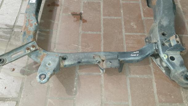 Foto: VORDERACHSE / ACHSE VORN eines Opel Corsa 1.2 16V GLXi
