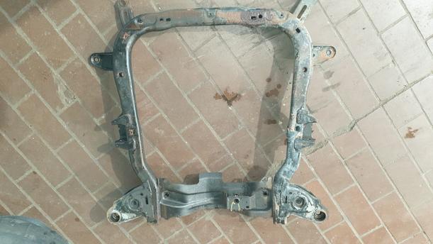 Foto: VORDERACHSE / ACHSE VORN eines Opel Corsa 1.2 16V GLXi