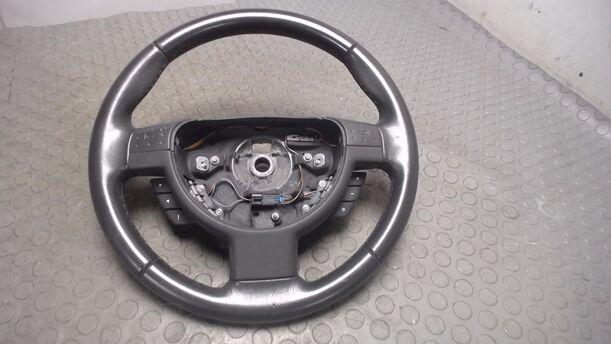 Foto: LEDERLENKRAD (OHNE AIRBAG) eines Opel Corsa 1.2 16V GLXi