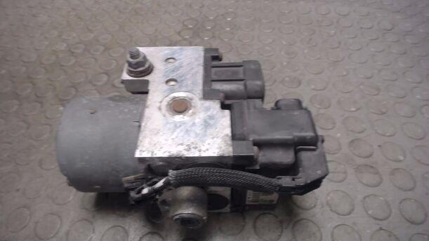 Foto: HAUPTBREMSAGGREGAT ABS eines Opel Corsa 1.2 16V GLXi