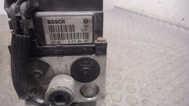 Foto: HAUPTBREMSAGGREGAT ABS eines Opel Corsa 1.2 16V GLXi