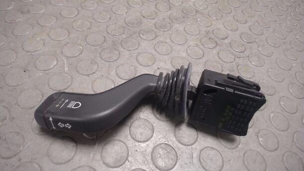 Foto: BLINKSCHALTER / KOMBISCHALTER eines Opel Corsa 1.2 16V GLXi