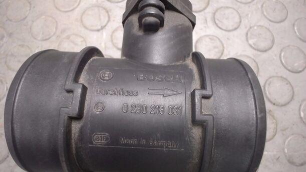 Foto: LUFTMASSENMESSER eines Opel Corsa 1.2 16V GLXi