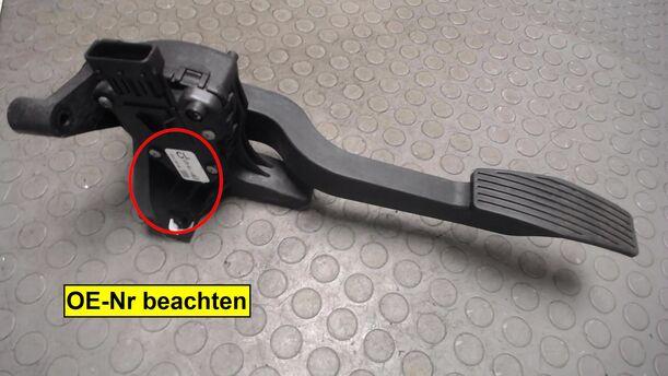 Foto: GASPEDAL eines Opel Corsa 1.2 16V Attraction