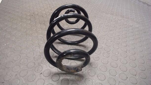 Foto: FEDER HINTEN eines Opel Corsa 1.2 16V Attraction