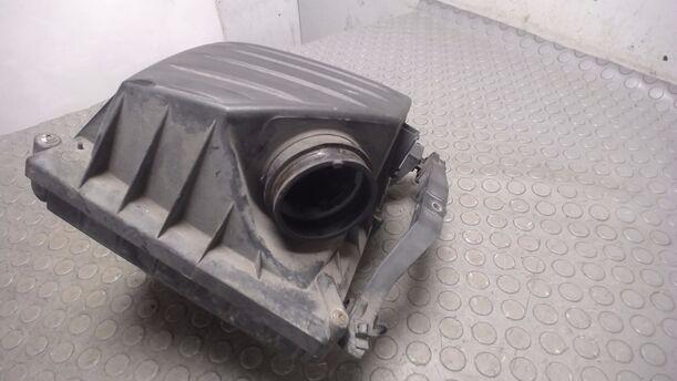 Foto: LUFTFILTERKASTEN eines Opel Corsa 1.2 16V Attraction