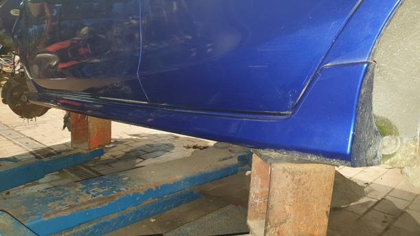 Foto: TÜR HINTEN LINKS eines Mazda 2 1.5 Attraction
