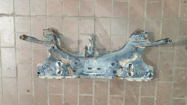Foto: VORDERACHSE / ACHSE VORNE eines Mazda 2 1.5 Attraction