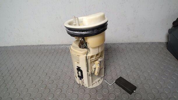 Foto: KRAFTSTOFFPUMPE eines VW Golf 1.6 Attraction