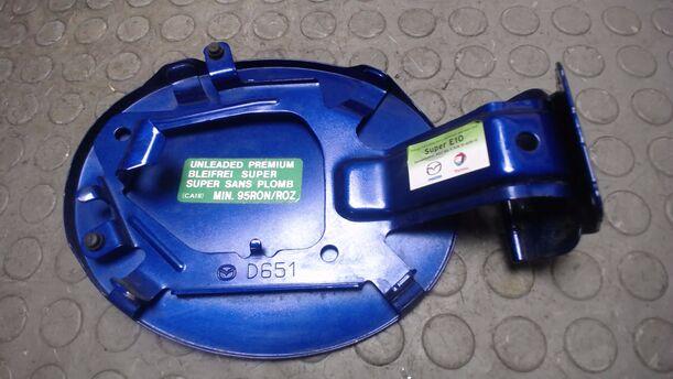 Foto: TANKDECKEL / TANKKLAPPE eines Mazda 2 1.5 Attraction