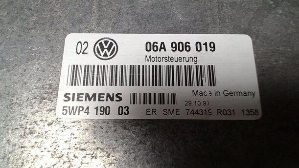 Foto: STEUERGERÄT EINSPRITZUNG eines VW Golf 1.6 Attraction