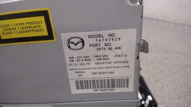 Foto: RADIO / CD PLAYER eines Mazda 2 1.5 Attraction