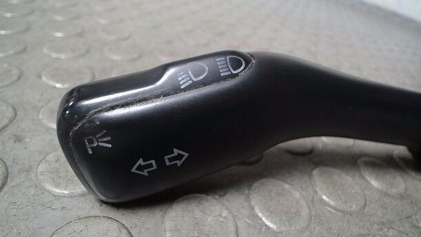 Foto: BLINKSCHALTER/ KOMBISCHALTER eines VW Golf 1.6 Attraction