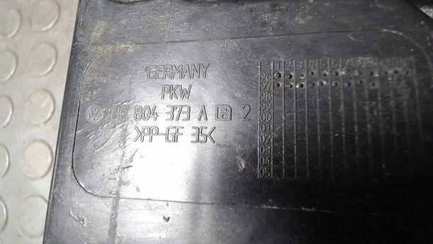 Foto: BATTERIEABLAGE/ ABLAGE BATTERIE eines VW Golf 1.6 Attraction