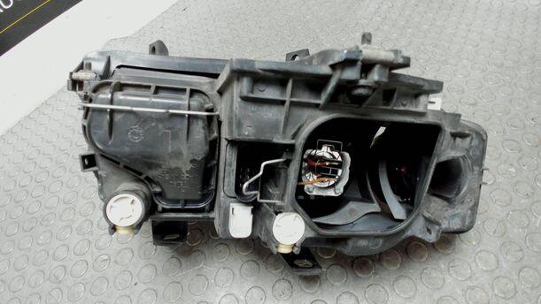 Foto: SCHEINWERFER LINKS eines Audi A4 Avant 2.0 Attraction