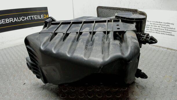 Foto: LUFTFILTERKASTEN eines Audi A4 Avant 2.0