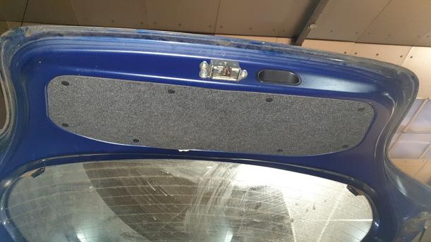 Foto: HECKKLAPPE/ HECKDECKEL eines Toyota Yaris 1.0