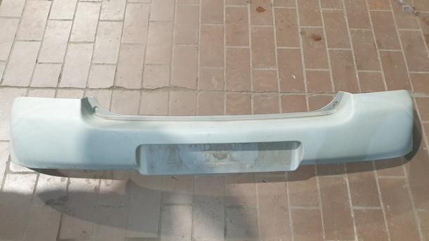 Foto: STOSSFÄNGER/ STOßSTANGE OBERTEIL HINTEN eines Toyota Yaris 1.0