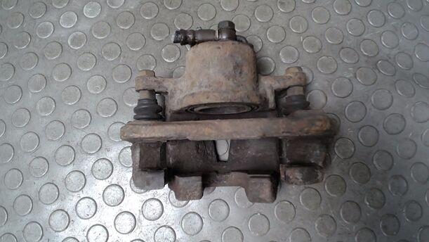 Foto: BREMSSATTEL VORN LINKS eines Toyota Yaris 1.0 Style