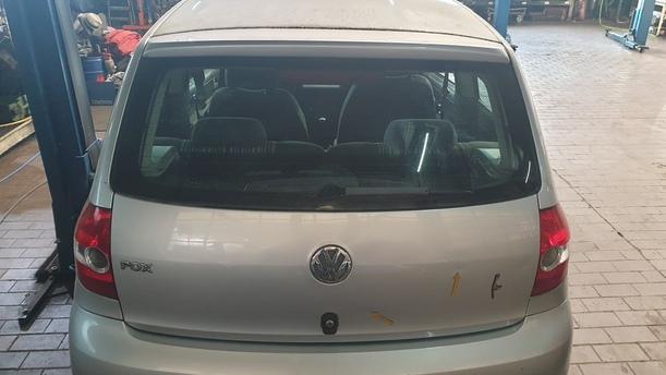 Foto: HECKKLAPPE / HECKDECKEL eines VW Fox 1.2 Style