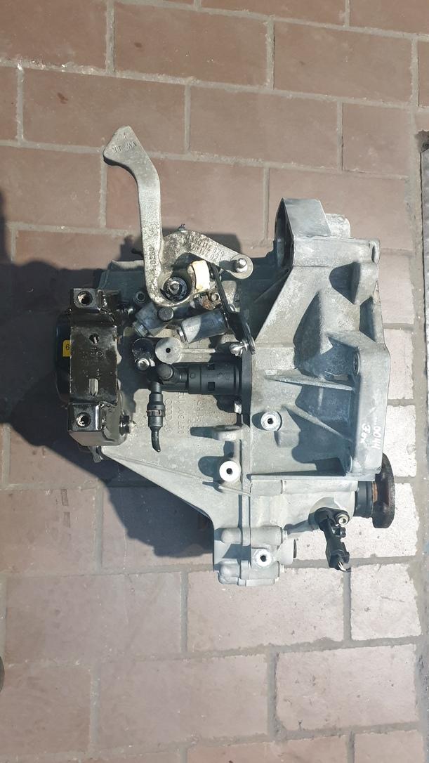 Foto: SCHALTGETRIEBE 5-GANG JPU eines VW Fox 1.2 Style