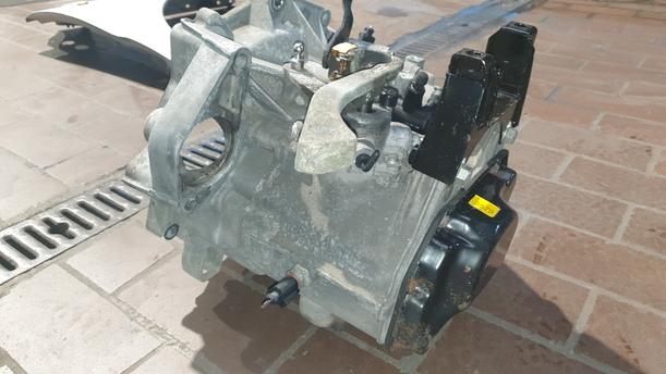 Foto: SCHALTGETRIEBE 5-GANG JPU eines VW Fox 1.2 Style