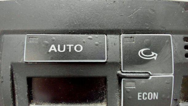 Foto: HEIZUNGSBETÄTIGUNG ( BASTLER ) eines Audi A4 Avant 2.0 Style