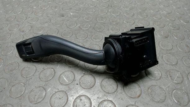 Foto: SCHEIBENWISCHERSCHALTER eines Audi A4 Avant 2.0 Style