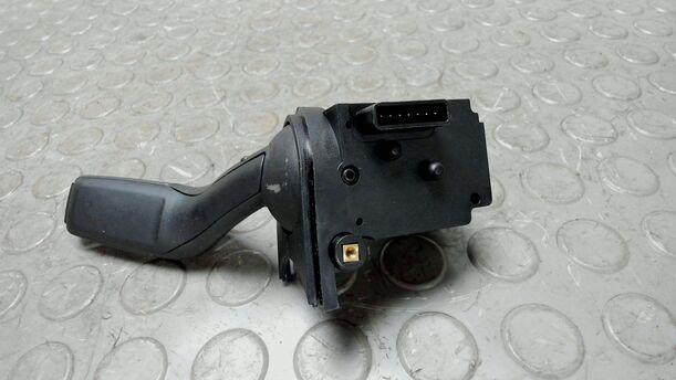 Foto: SCHALTER TEMPOMAT eines Audi A4 Avant 2.0 Style