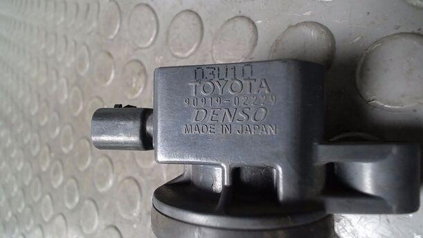 Foto: ZÜNDSPULE eines Toyota Yaris 1.0 Style