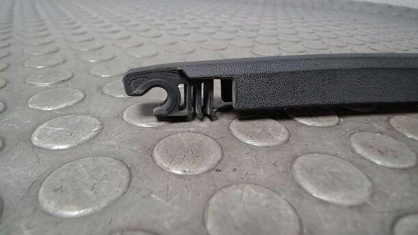 Foto: SCHEIBENWISCHERARM HINTEN eines Toyota Yaris 1.0 Style