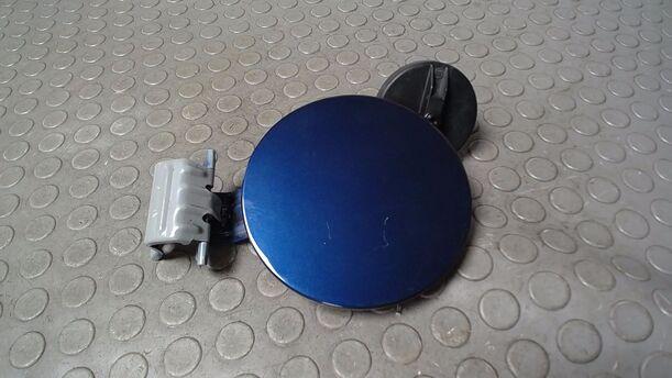 Foto: TANKKLAPPE/ TANKDECKEL eines Toyota Yaris 1.0 Style