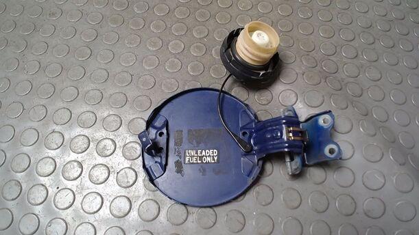 Foto: TANKKLAPPE/ TANKDECKEL eines Toyota Yaris 1.0 Style