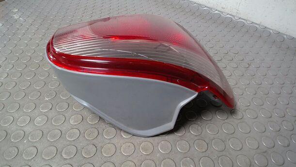 Foto: HECKLEUCHTE/ RÜCKLEUCHTE LINKS eines Toyota Yaris 1.0 Style
