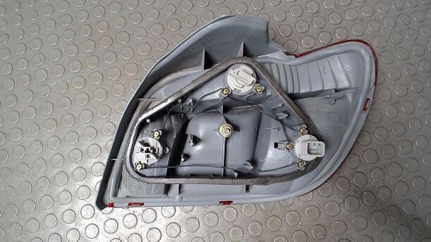 Foto: HECKLEUCHTE/ RÜCKLEUCHTE LINKS eines Toyota Yaris 1.0 Style