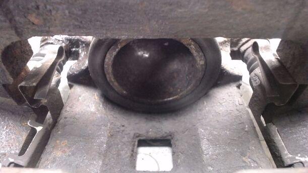Foto: BREMSSATTEL VORNE LINKS eines Mazda 2 1.5 Style