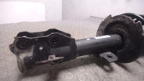 Foto: FEDERBEIN VORNE LINKS eines Mazda 2 1.5 Style